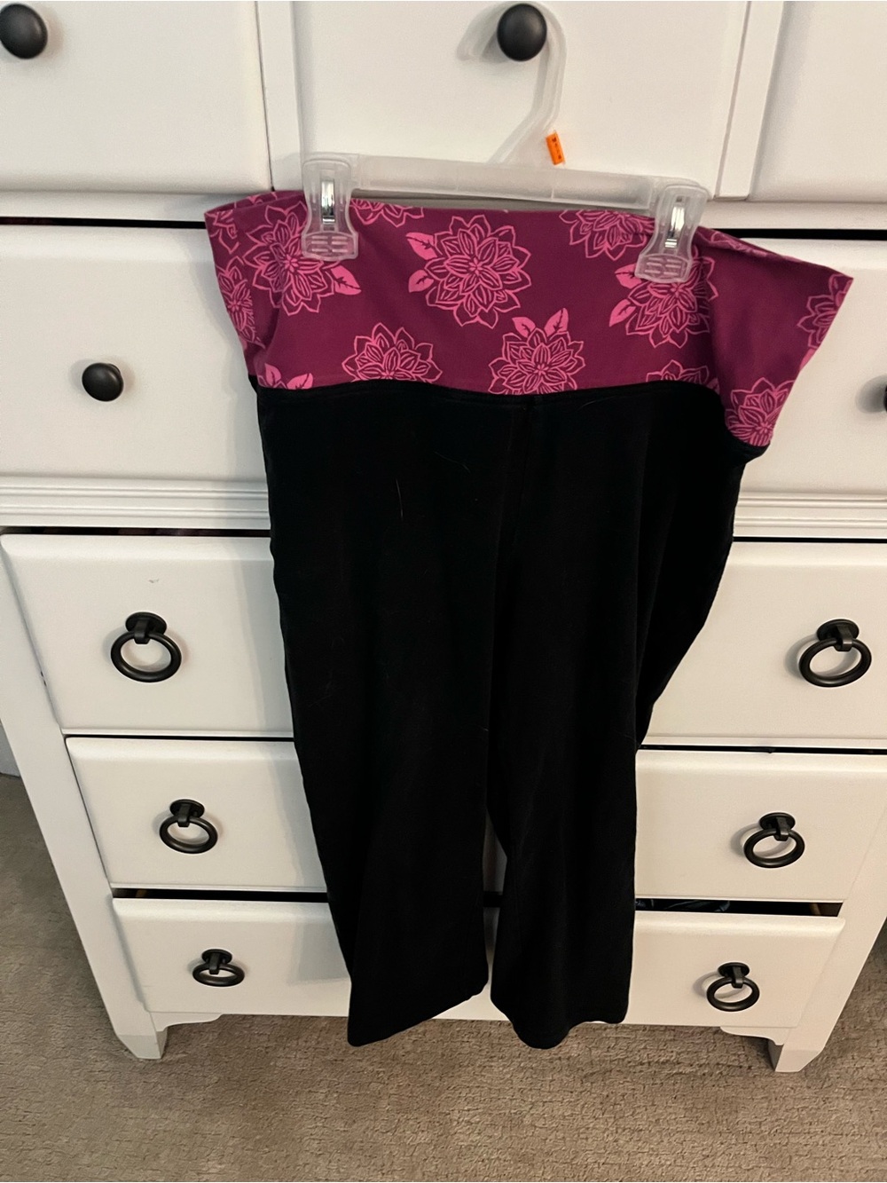 Old Navy Black Capri Leggings with Purple Pink Floral Waistband